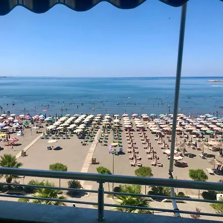 Beachfront 2 Apartamento