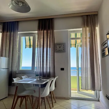 Beachfront 2 *