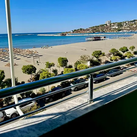 Beachfront 2 Apartamento *